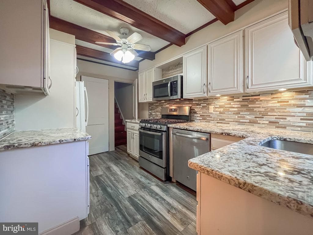 1208 Haworth Street photo 10