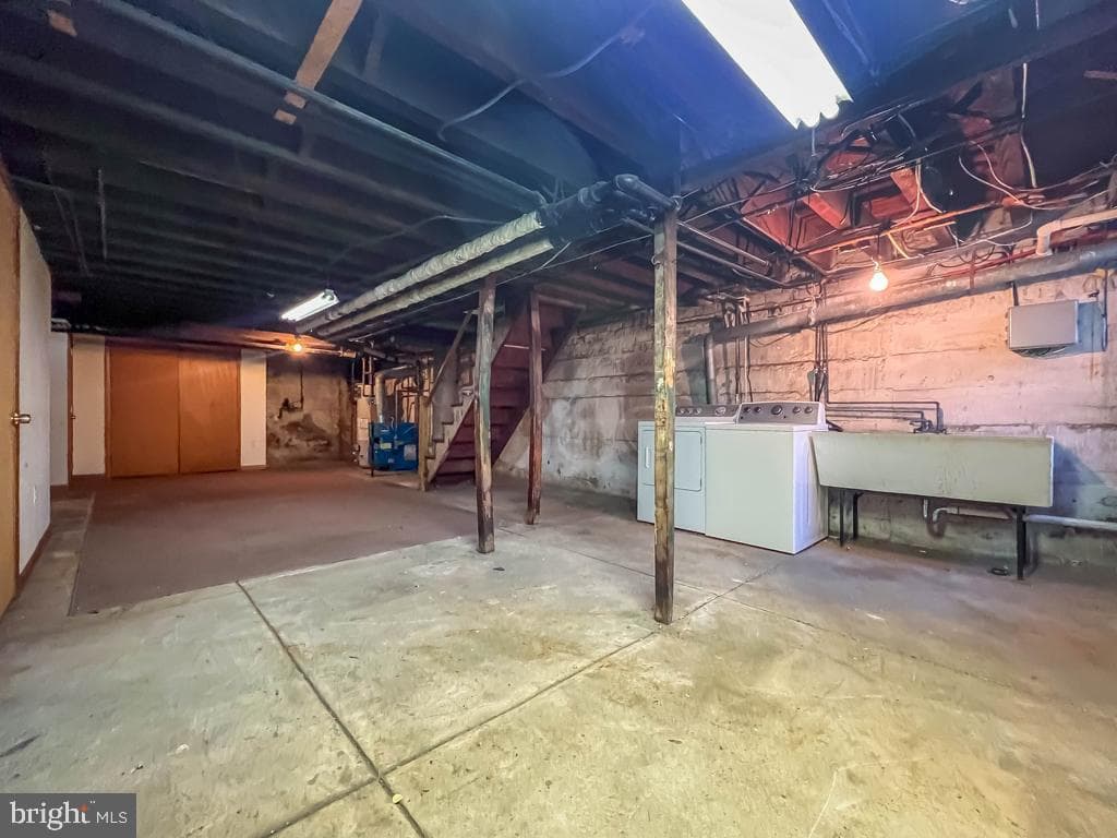 1208 Haworth Street photo 37
