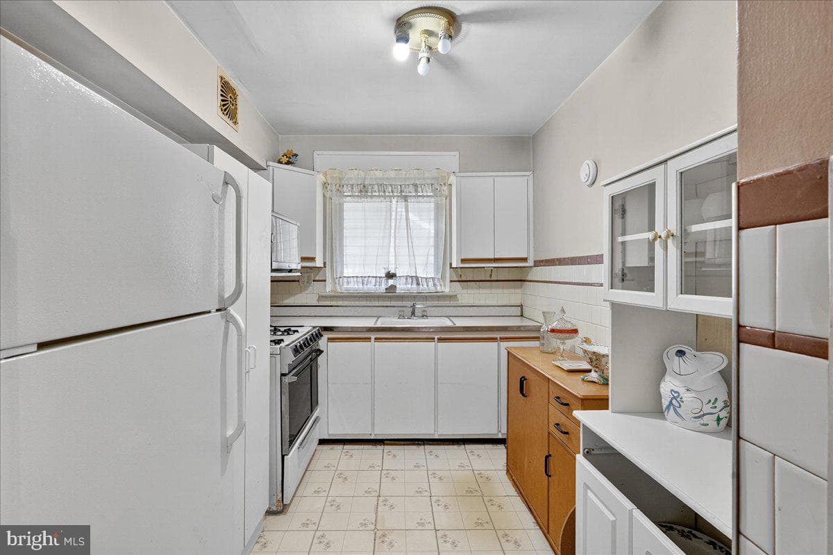 2321 Emerson Street photo 8
