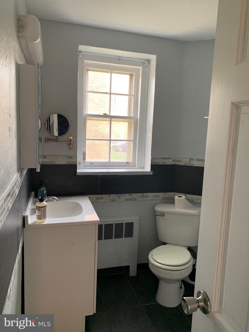 672 Franklin Place #a photo 16