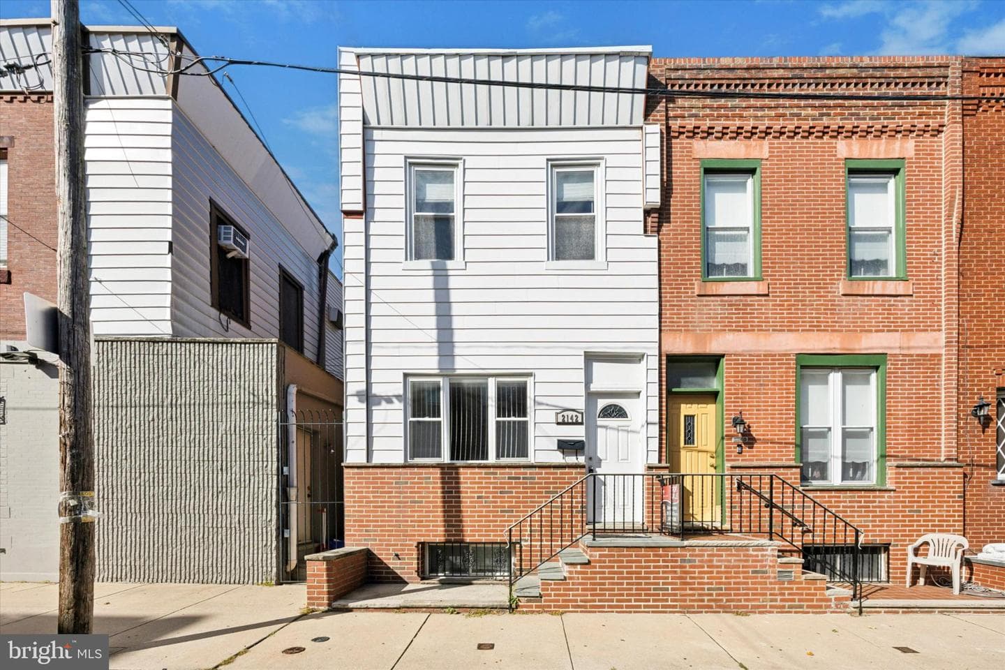 2142 S Hicks Street photo 1
