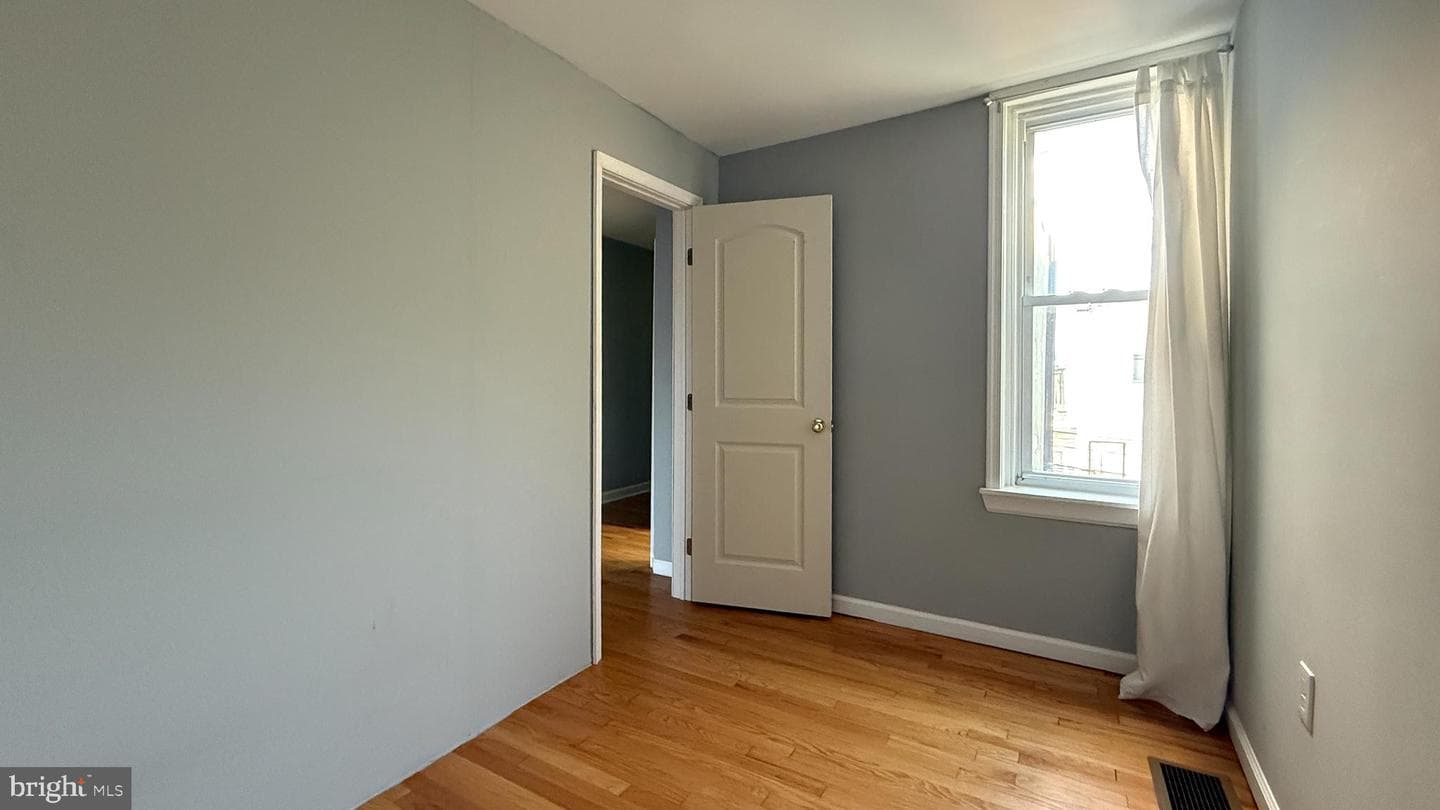 2831 Memphis Street photo 25