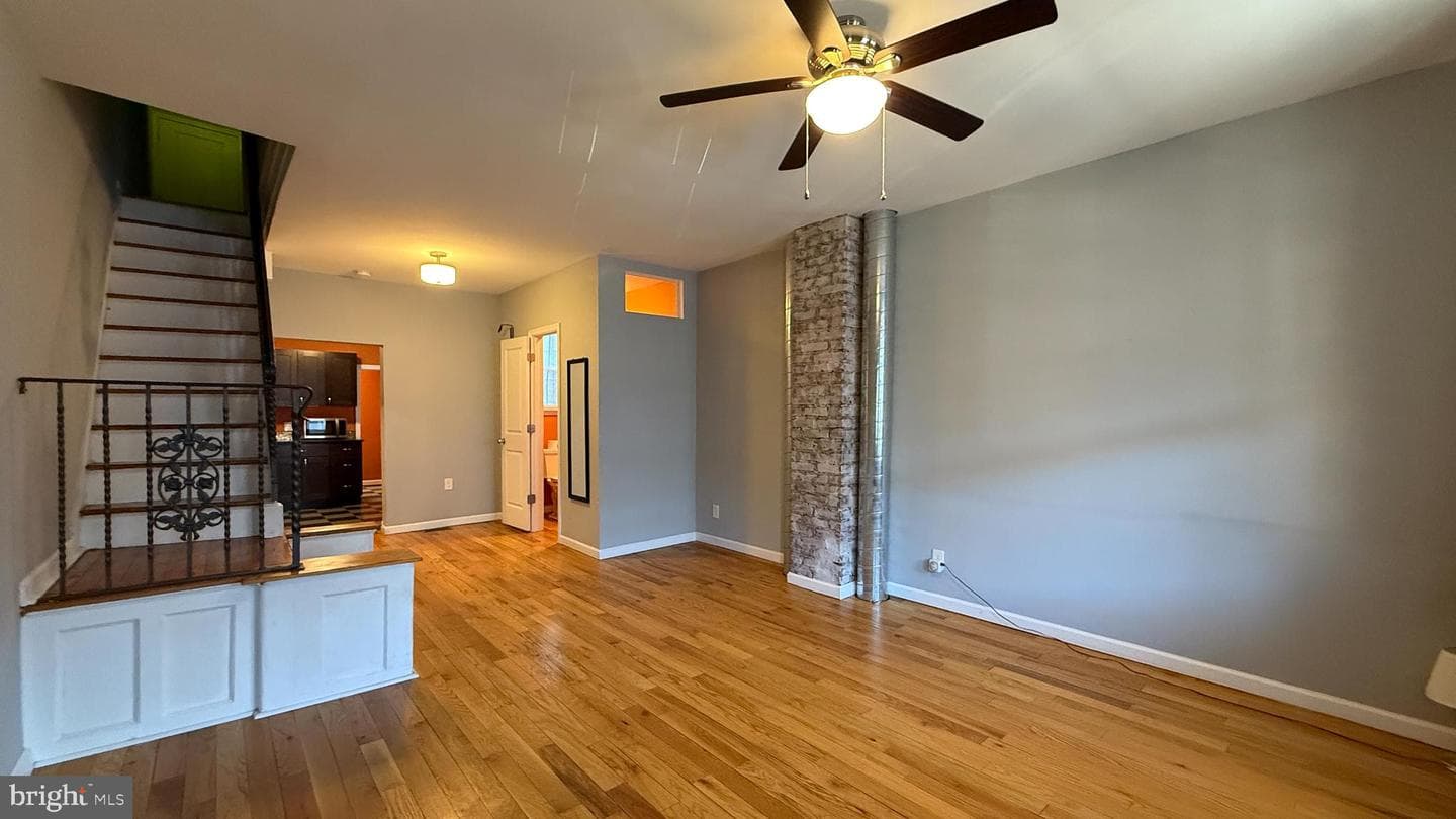 2831 Memphis Street photo 3