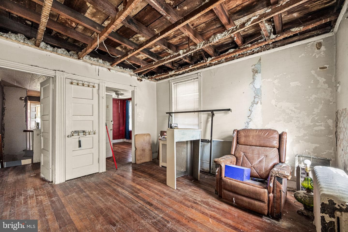 102 W Cliveden Street photo 16