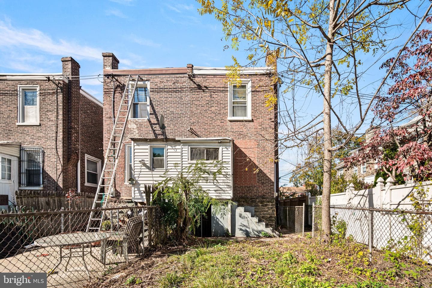 102 W Cliveden Street photo 21