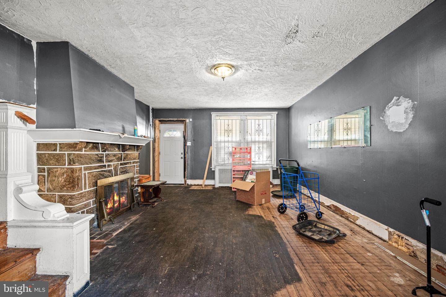 102 W Cliveden Street photo 5