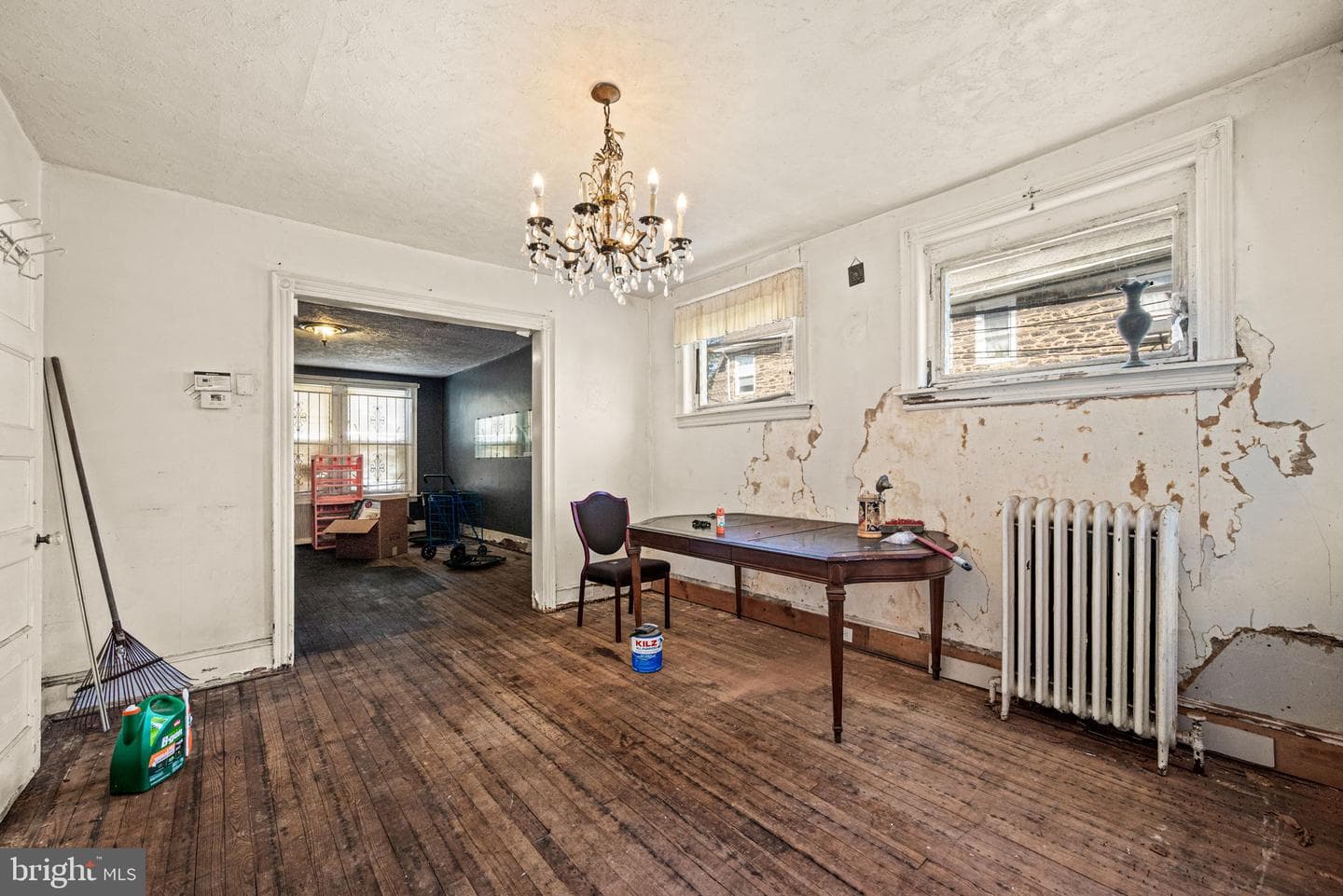 102 W Cliveden Street photo 8