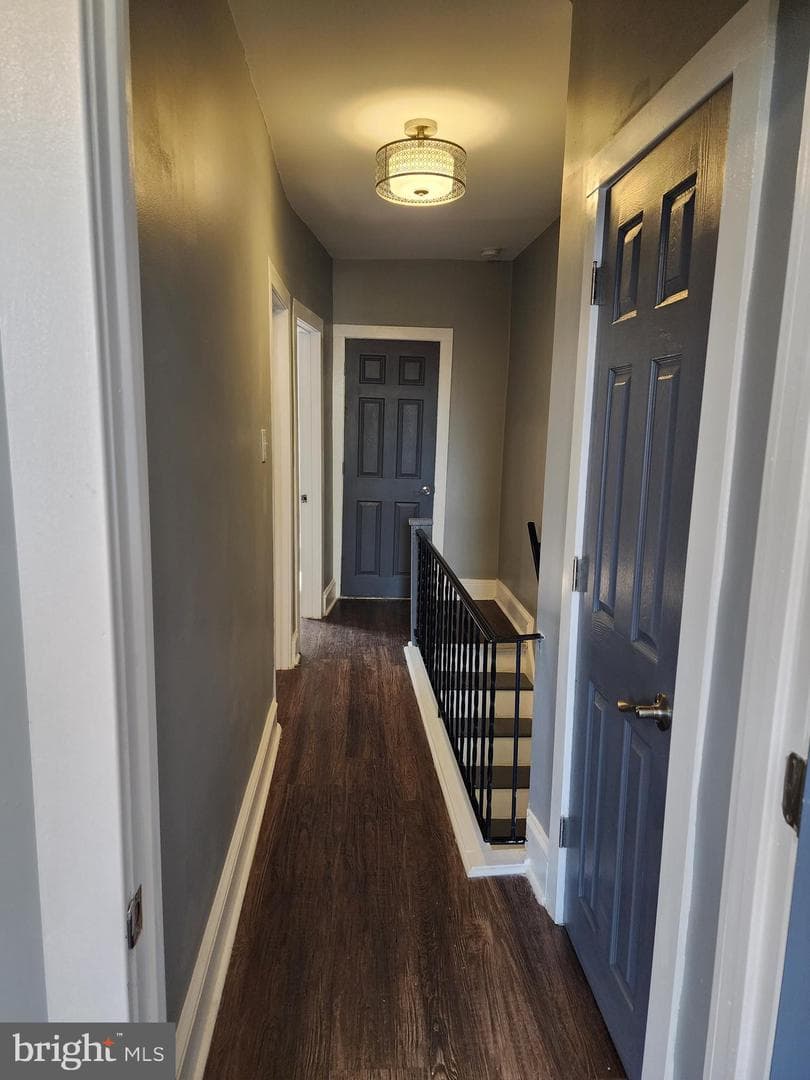 208 N Horton Street photo 11