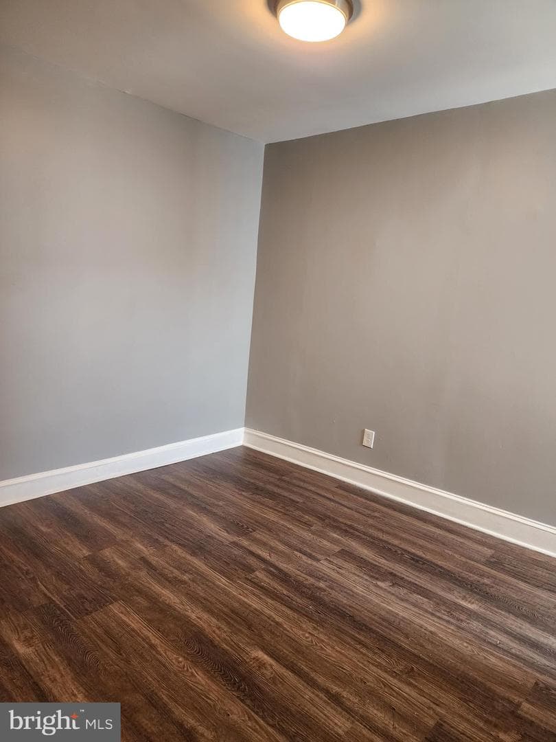 208 N Horton Street photo 16