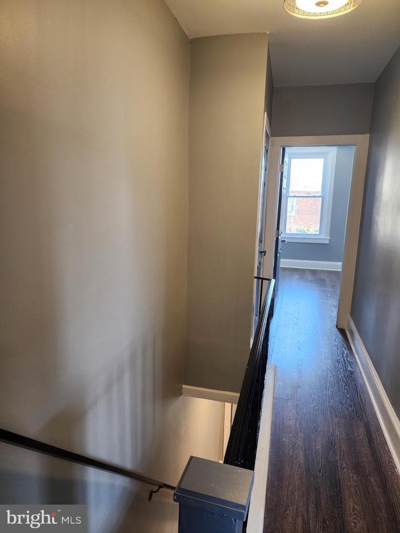 208 N Horton Street photo 19