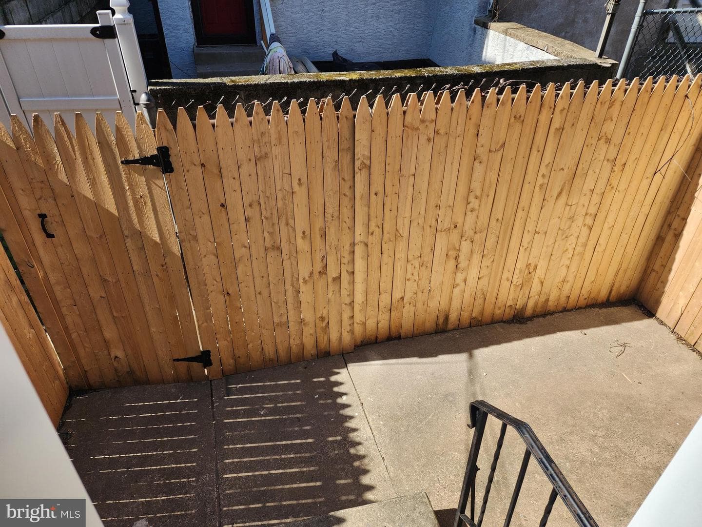 208 N Horton Street photo 3