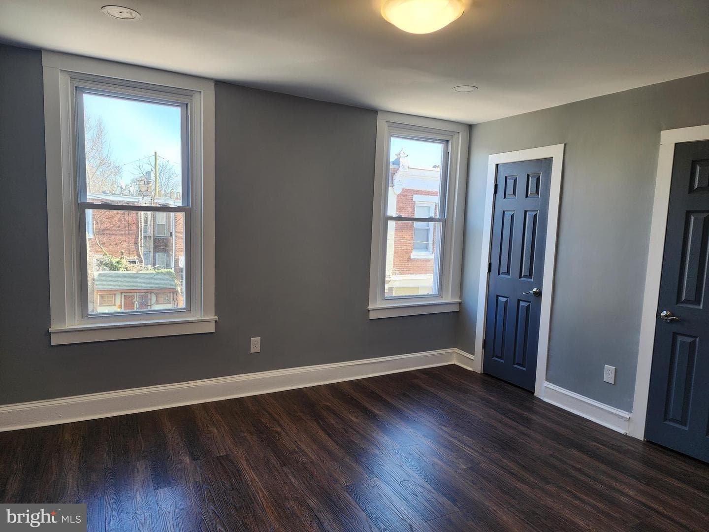 208 N Horton Street photo 9