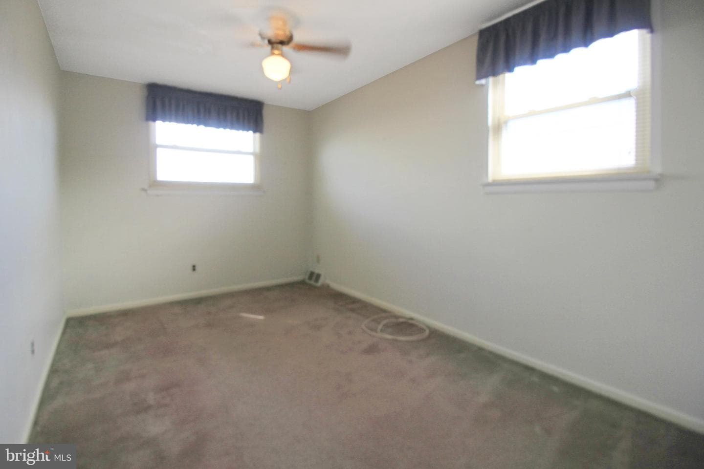 3427 Aubrey Avenue photo 17