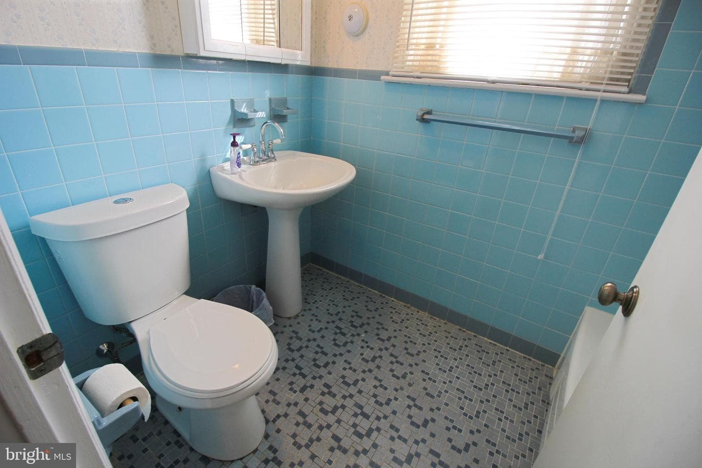 3427 Aubrey Avenue photo 19