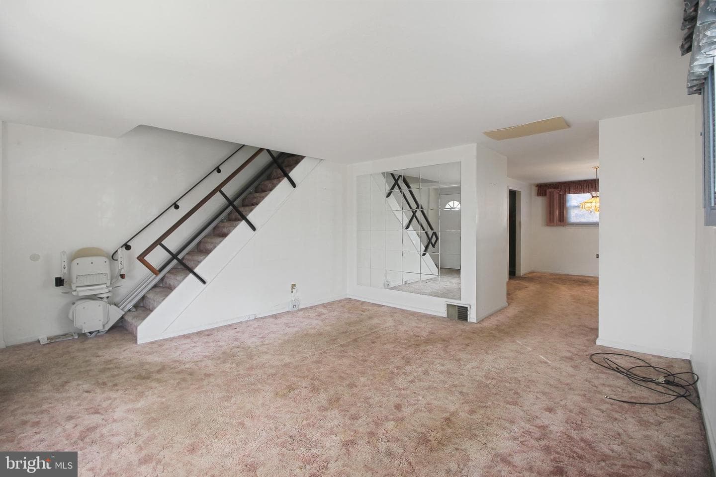3427 Aubrey Avenue photo 9