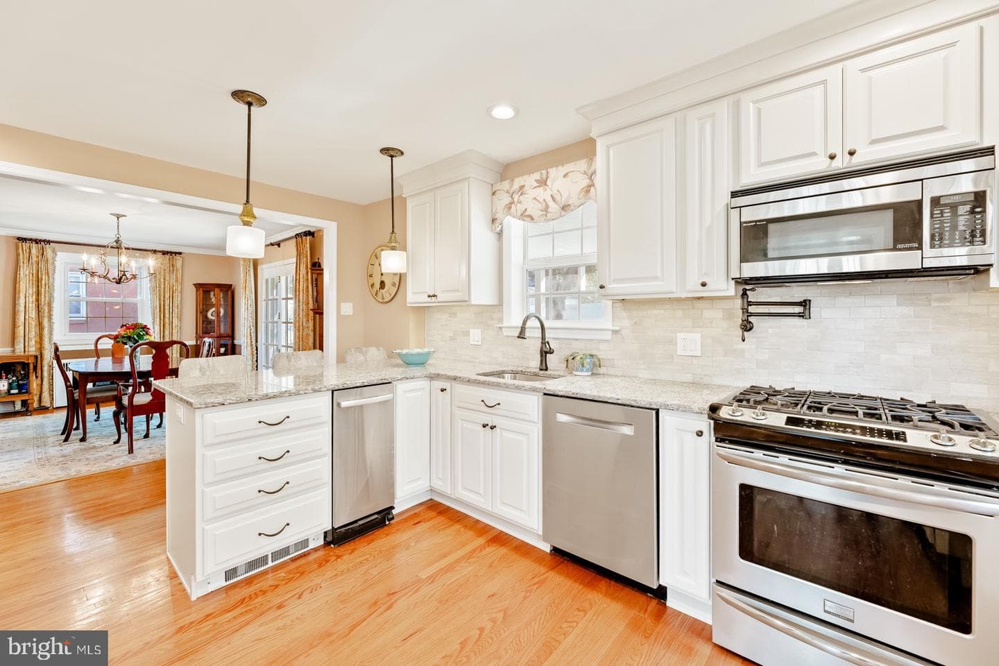 9415 Evans Street photo 17