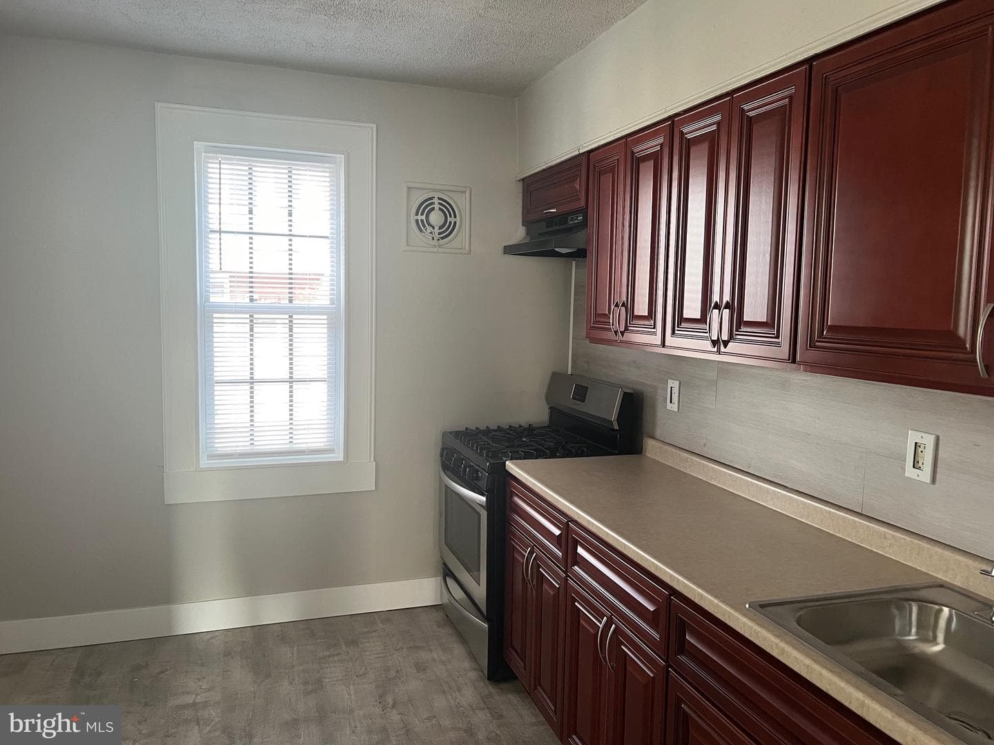 6328 Torresdale Avenue photo 9
