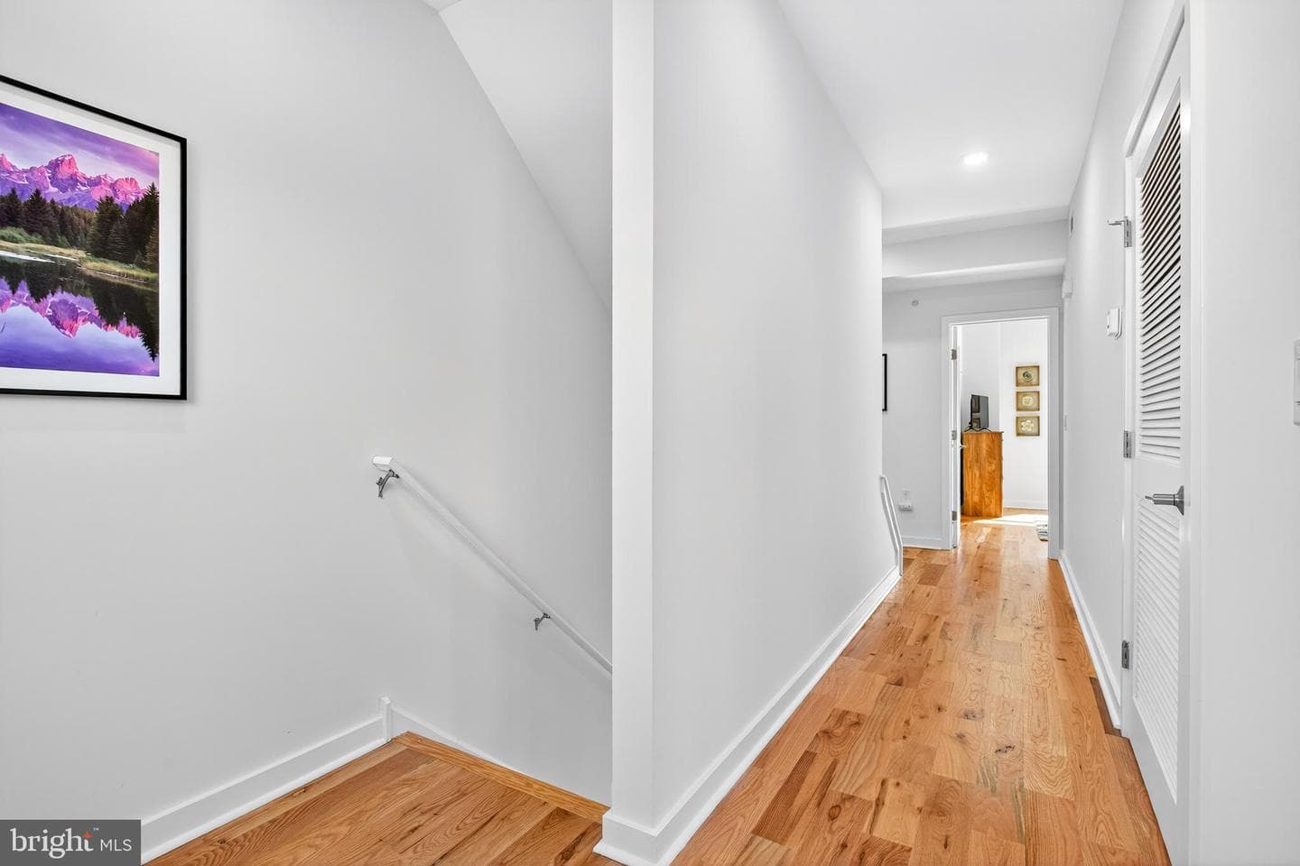 7019 Pipers Glen Way photo 23