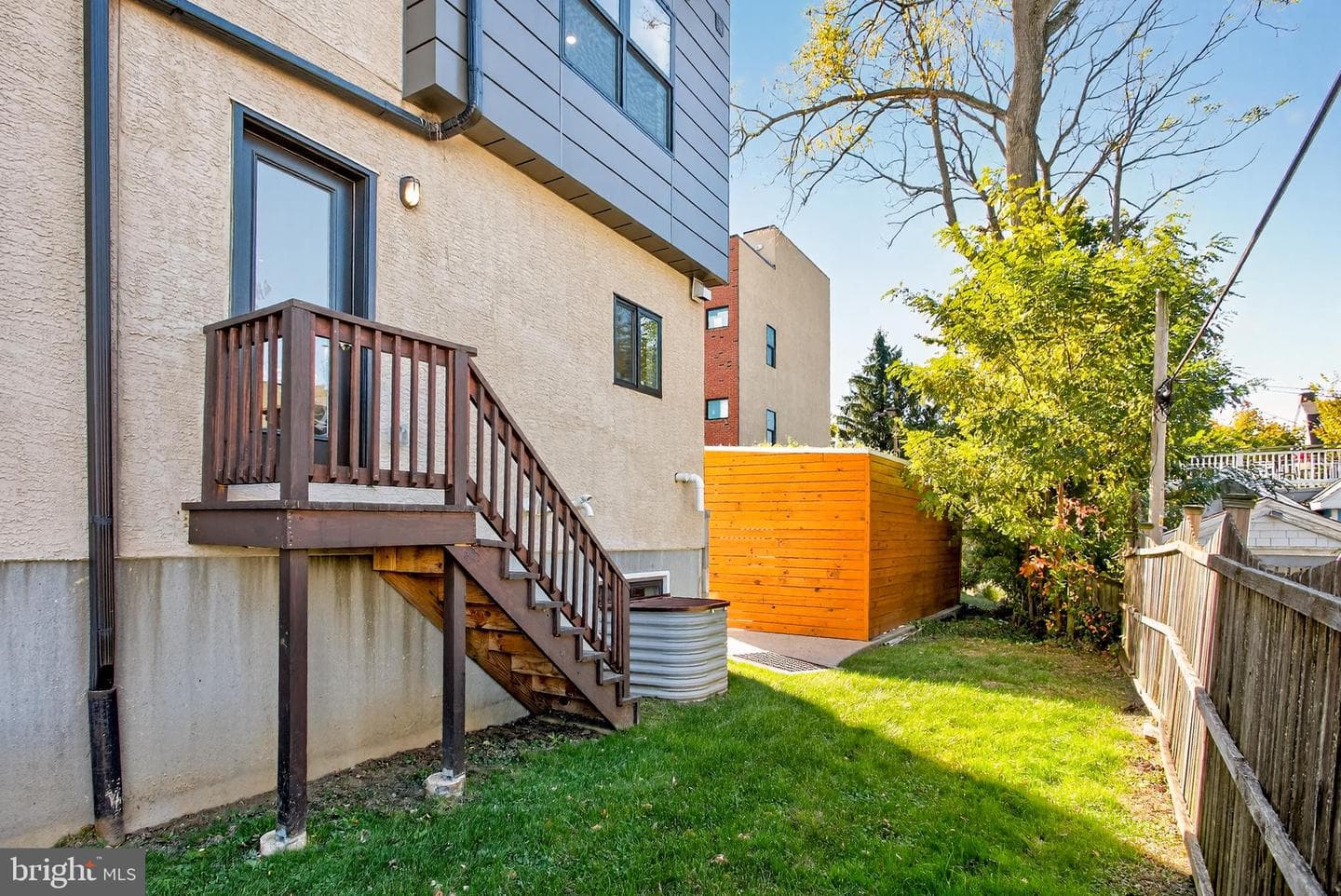 7019 Pipers Glen Way photo 46