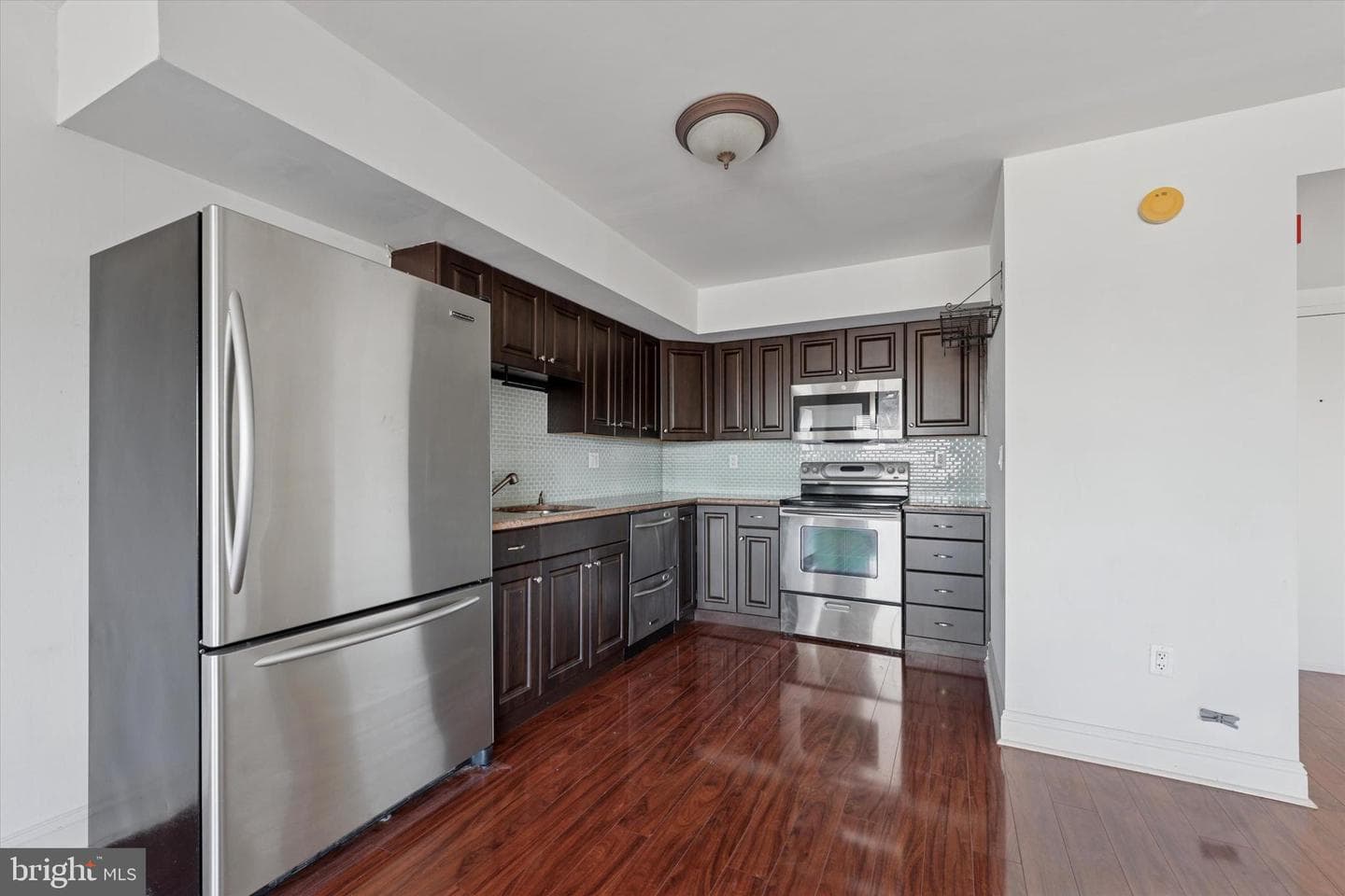 200 Lombard Street #804 photo 3