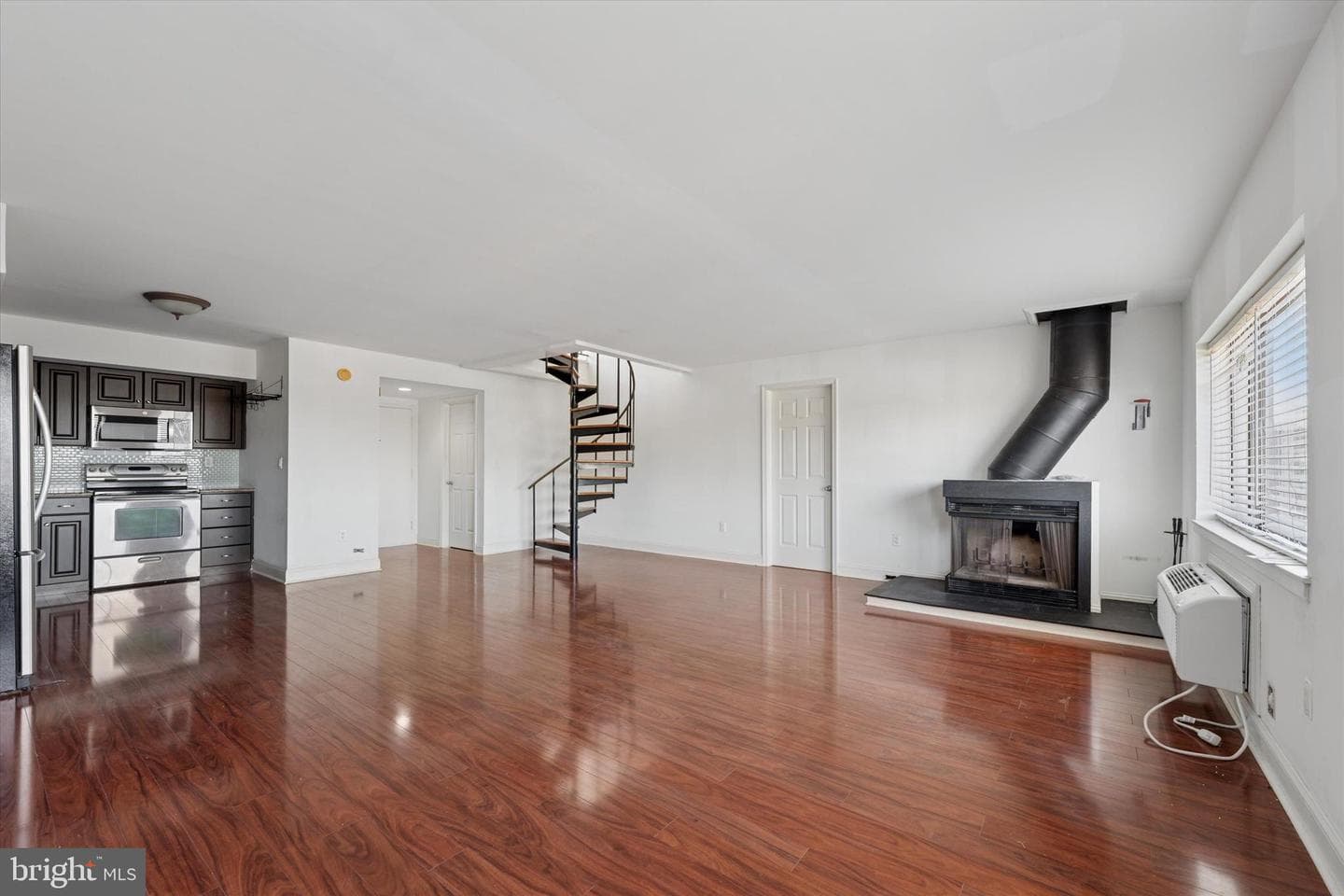 200 Lombard Street #804 photo 6