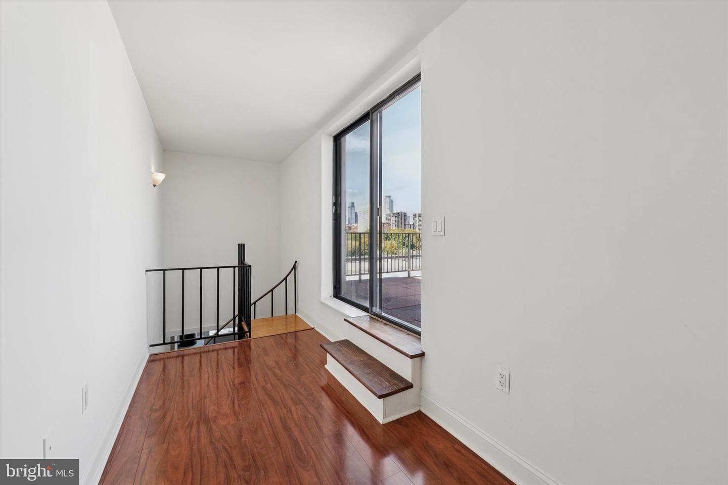 200 Lombard Street #804 photo 9