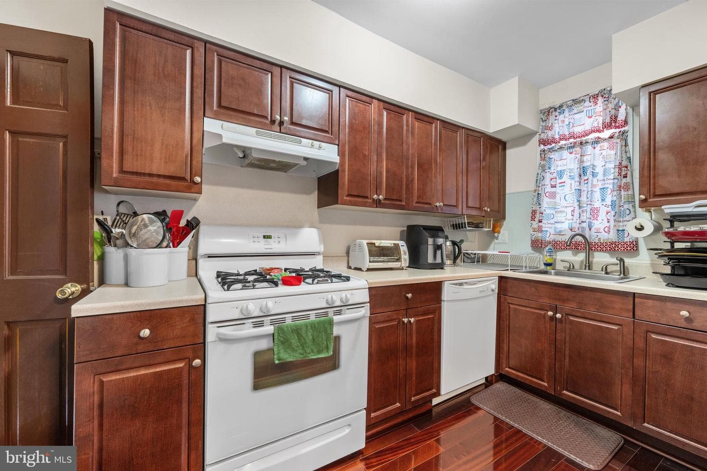 7007 Wheeler Street photo 6
