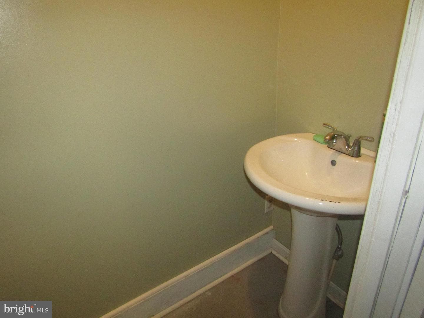 1827 W Rockland Street photo 5