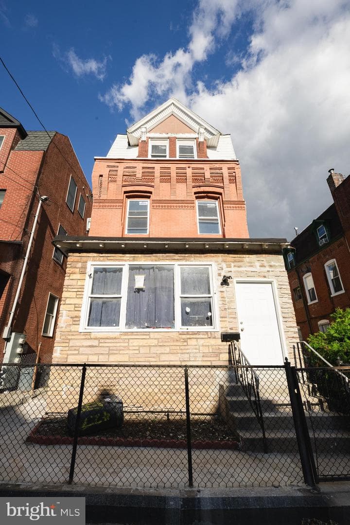 427 N 33rd Street, Philadelphia