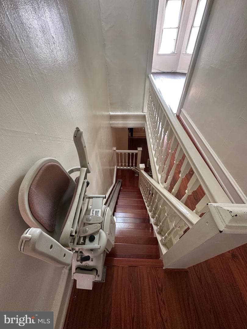 5403 Webster Street photo 13