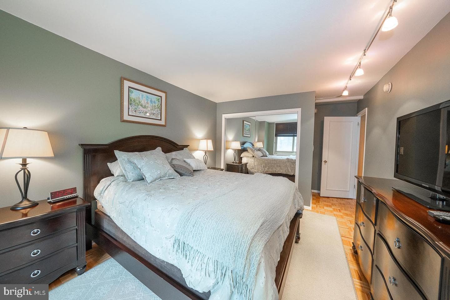 1919 Chestnut Street #1403 photo 12