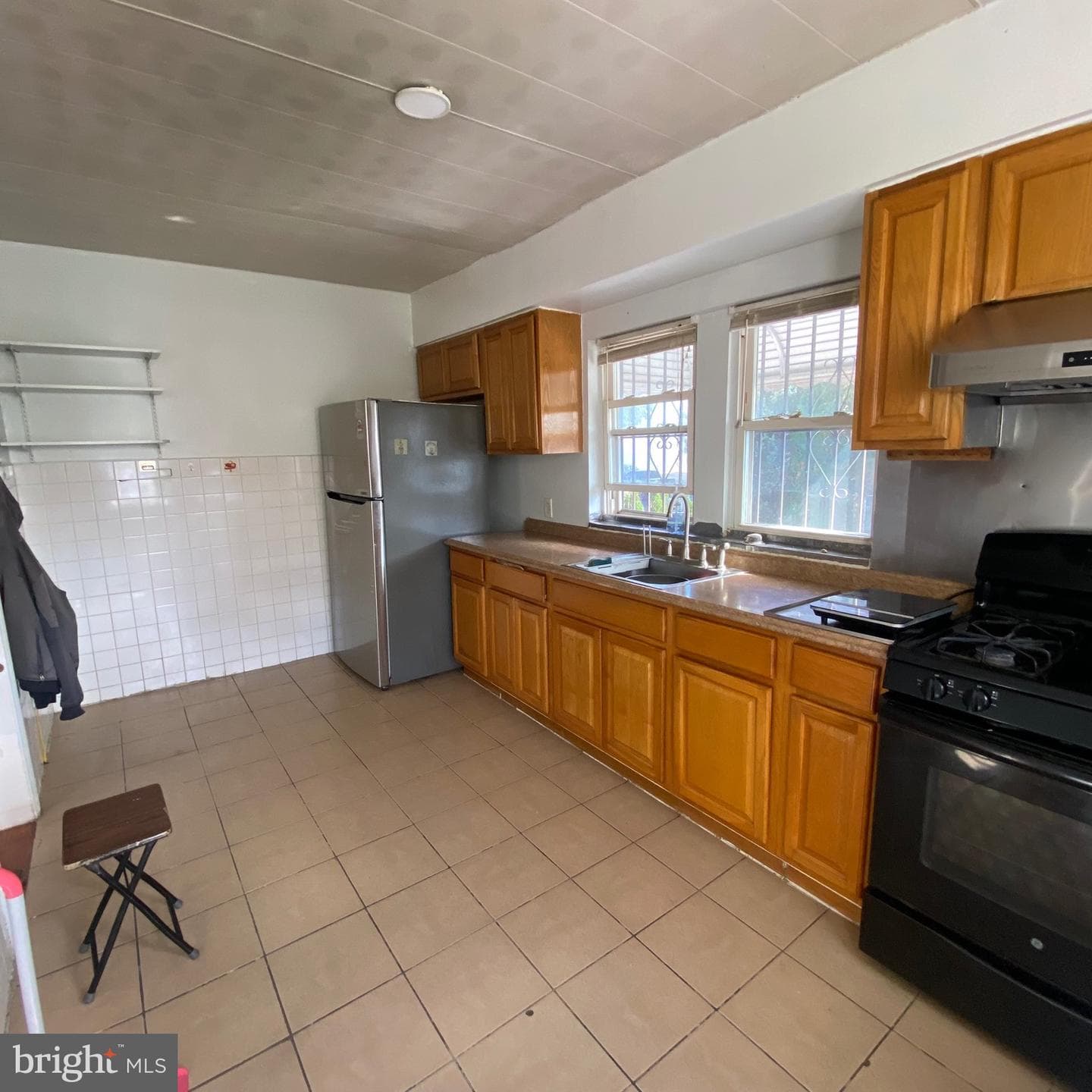 5233 Montour Street photo 6