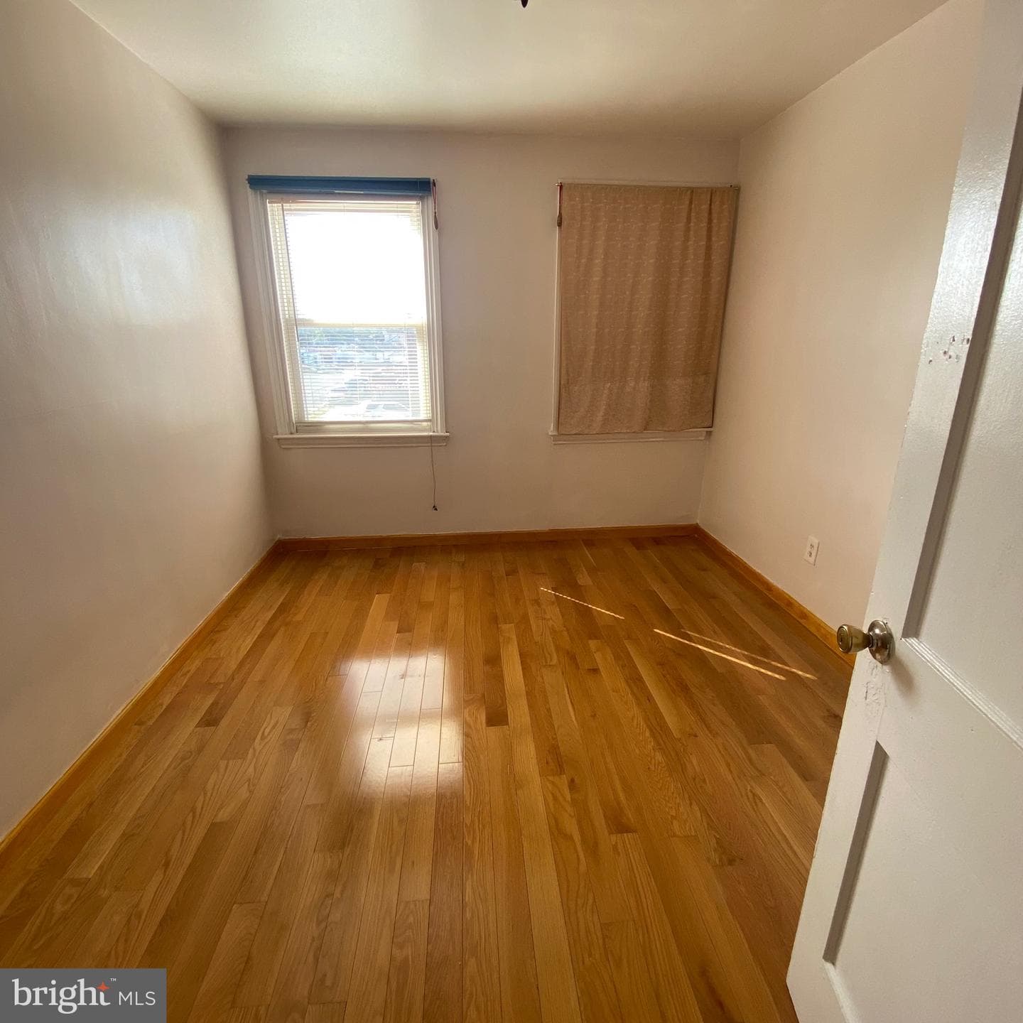 5233 Montour Street photo 9