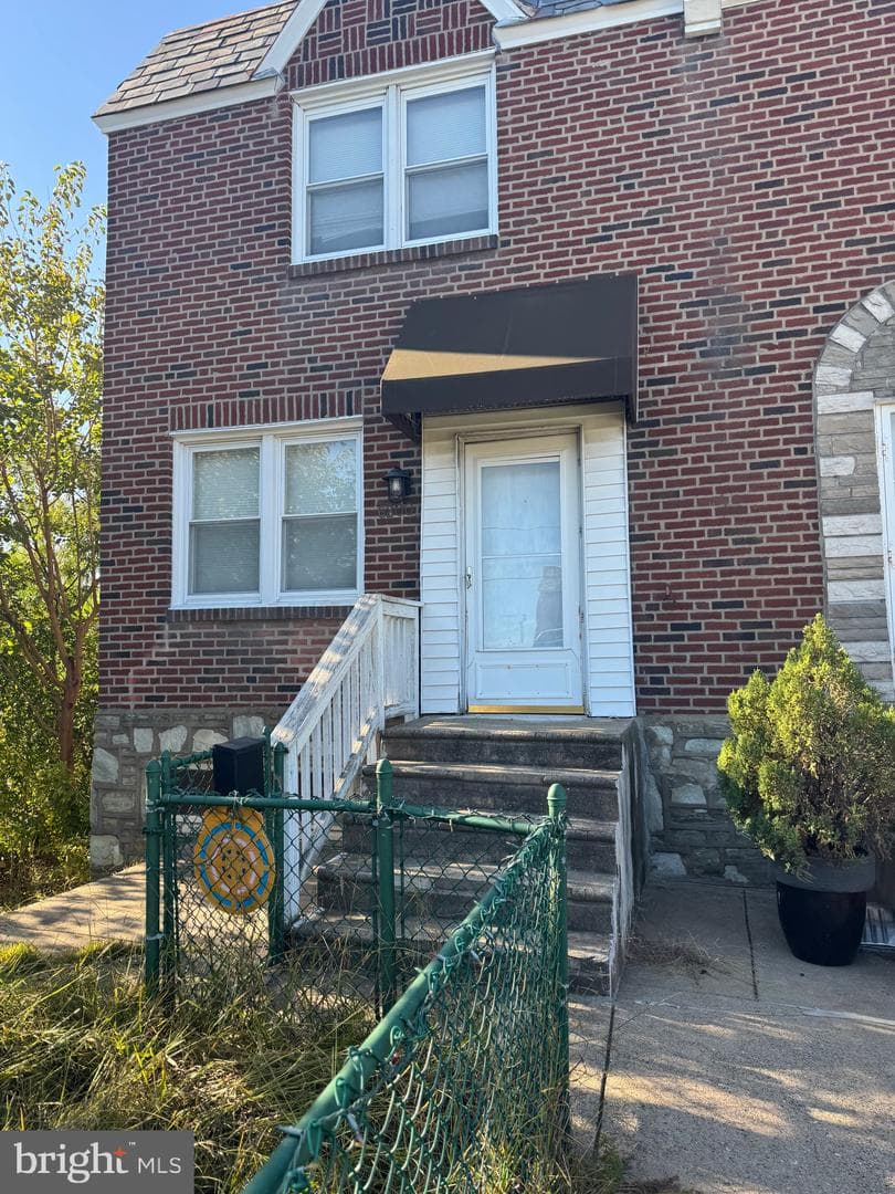 6200 Cardiff Street photo 2
