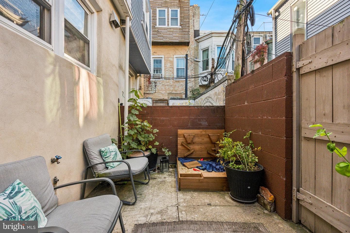 1836 S Hicks Street photo 23