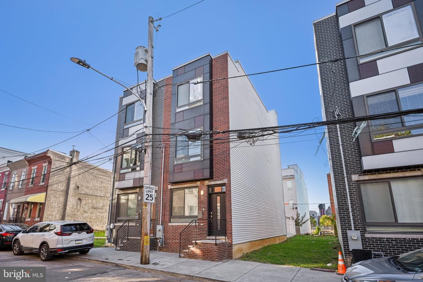 1728 N Lambert Street