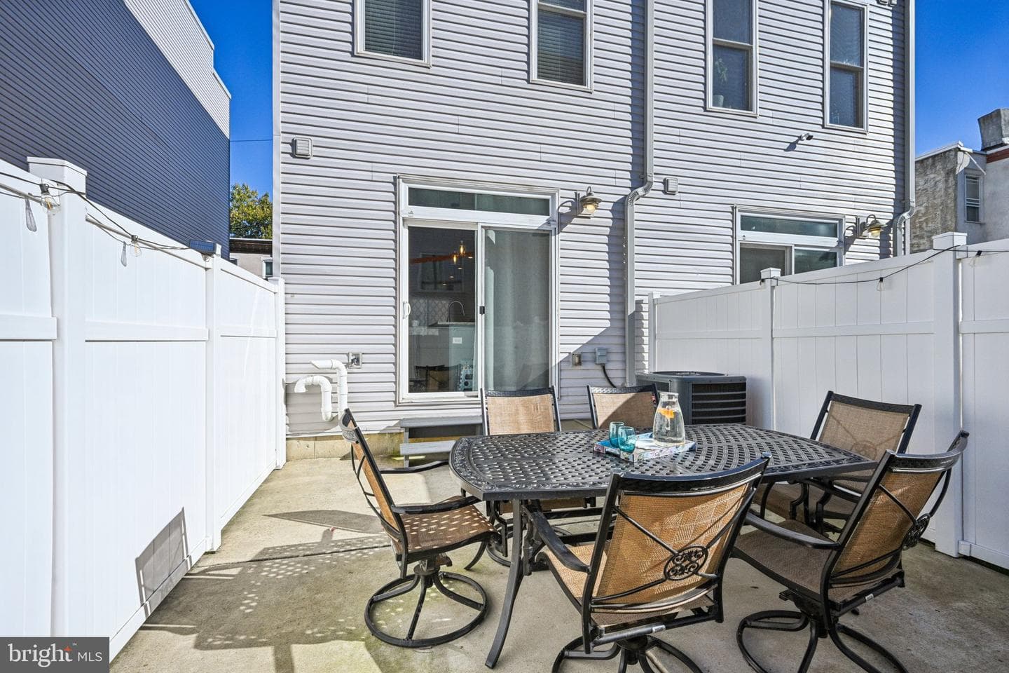 1728 N Lambert Street photo 33