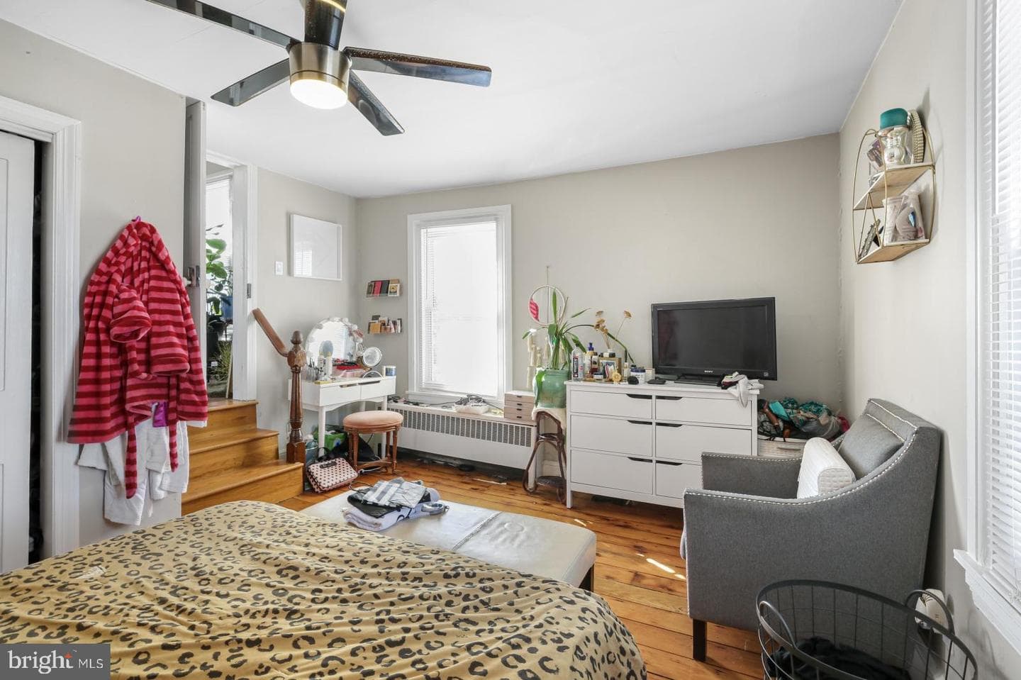 350 Green Lane photo 16