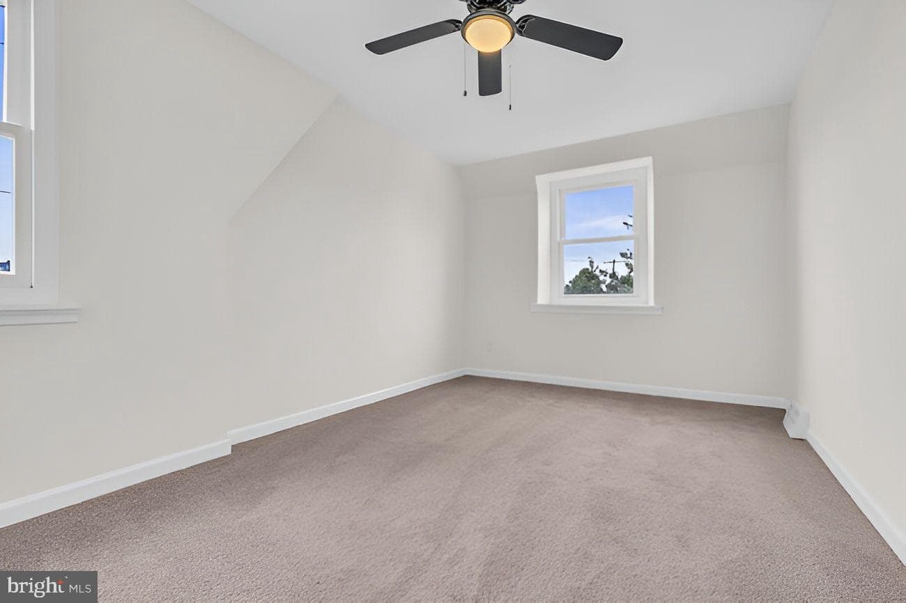 1300 E Sharpnack Street photo 18