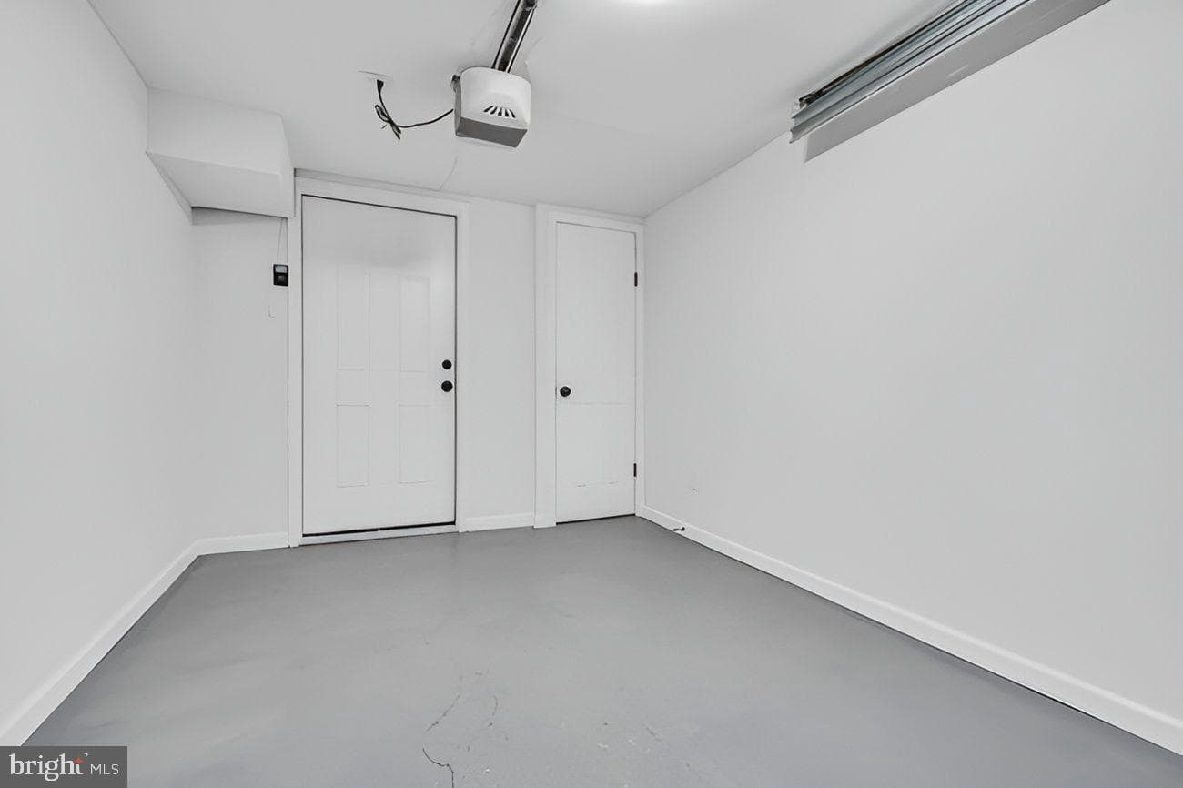1300 E Sharpnack Street photo 28