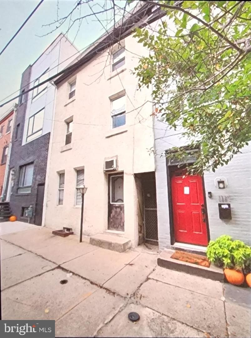 1121 N Hancock Street