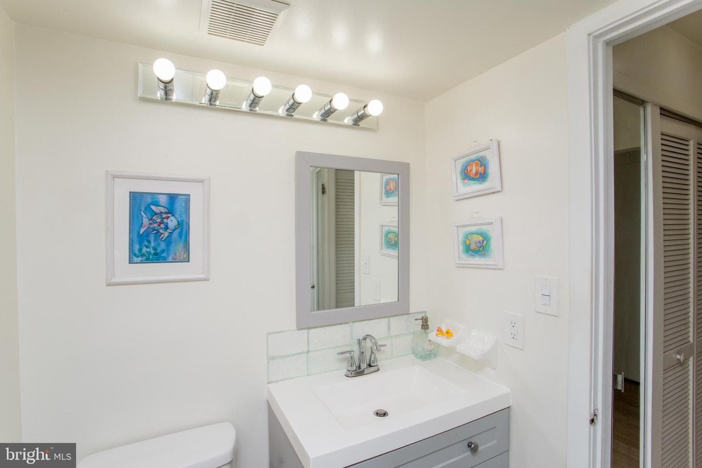 48 Bonnie Gellman Court #b48 photo 45