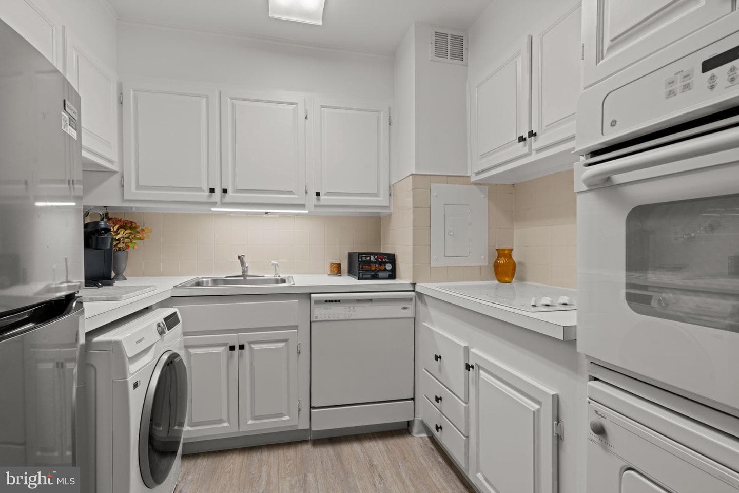 1900 John F Kennedy Boulevard #822 photo 6