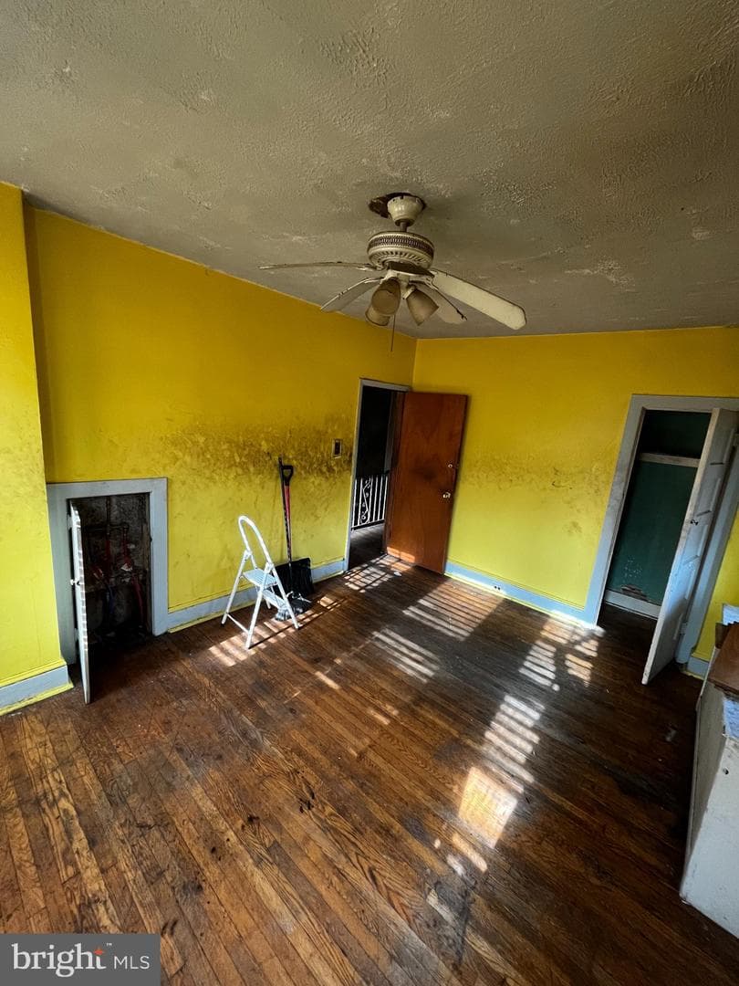 4952 Charles Street photo 18
