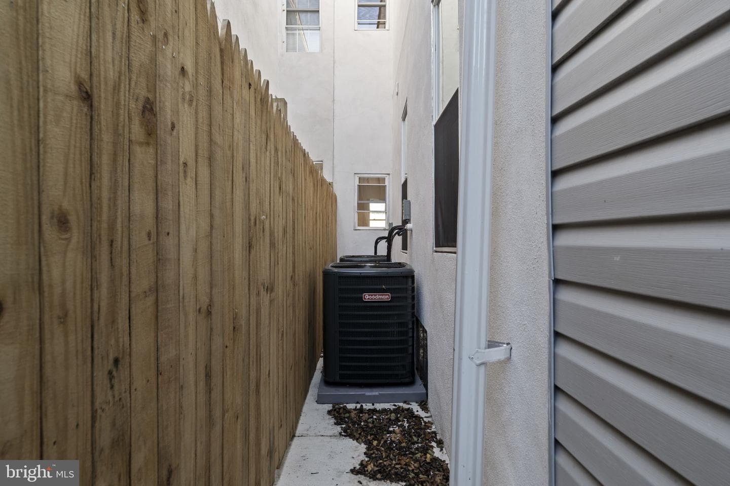 3656 Richmond Street photo 12