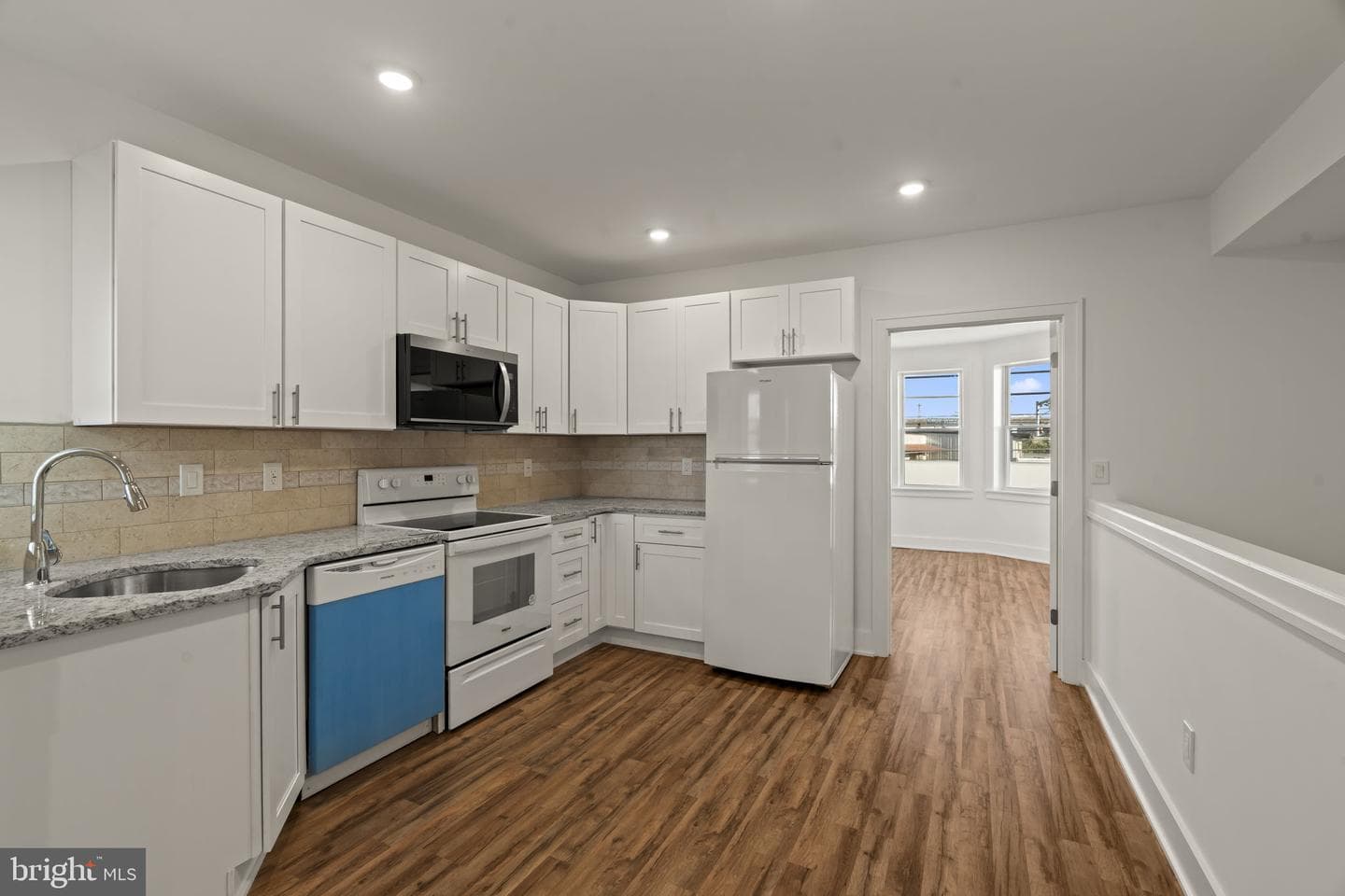 3656 Richmond Street photo 17