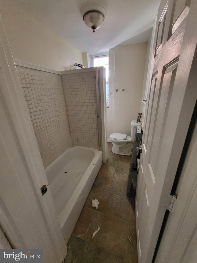 5855 Windsor Avenue photo 7