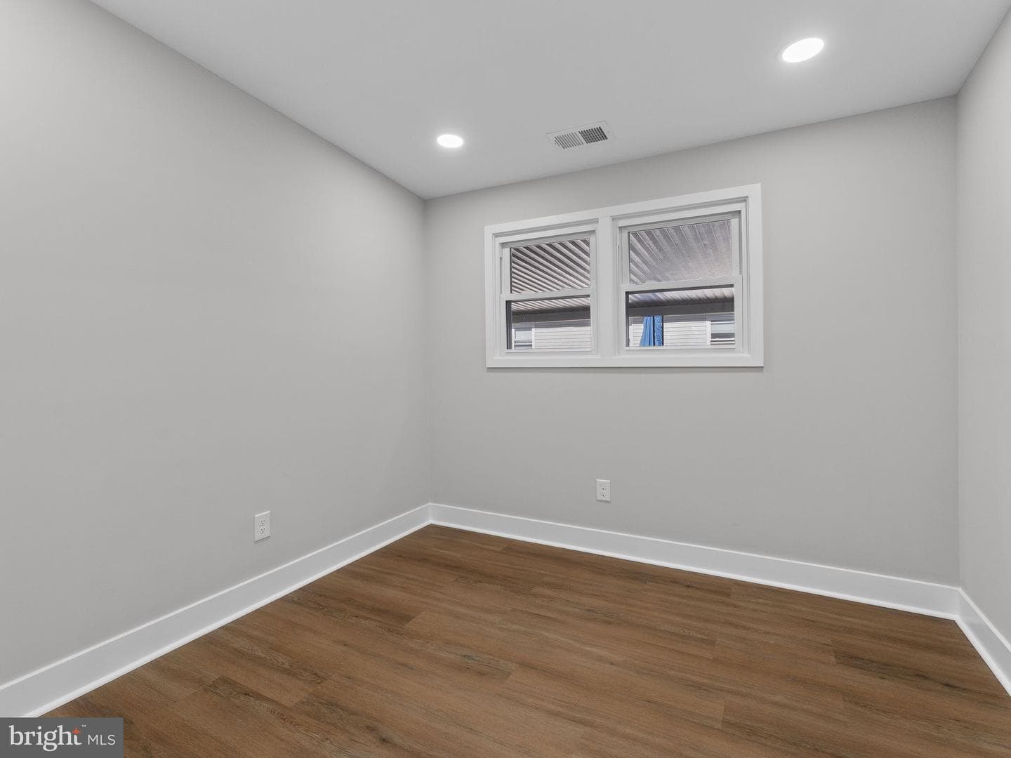 9314 Trout Road photo 11