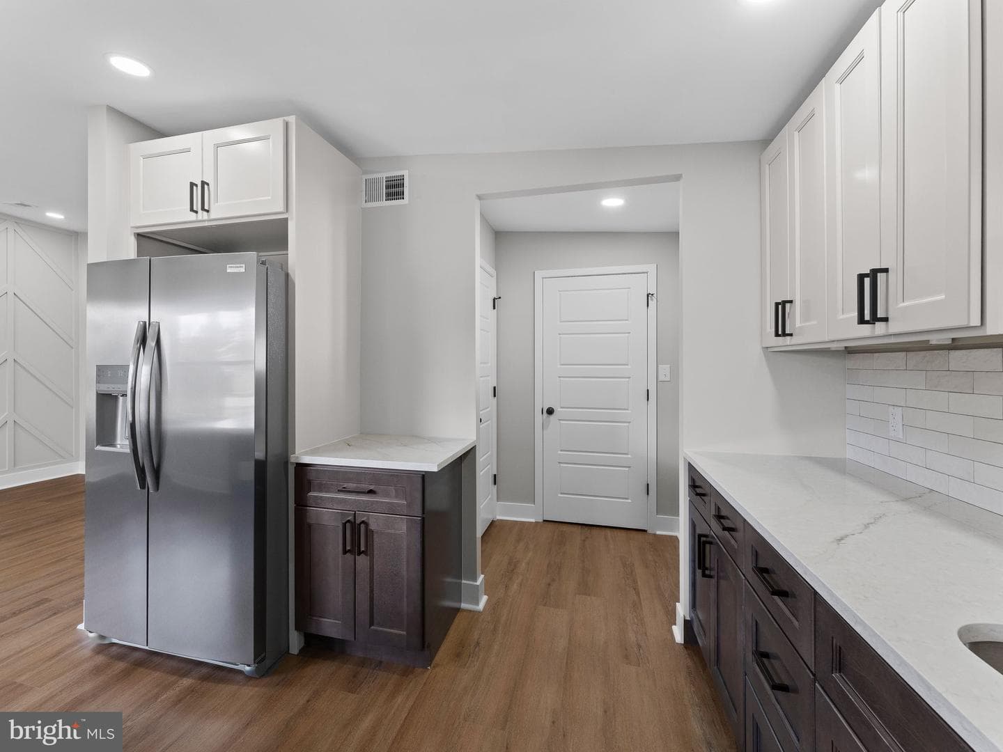 9314 Trout Road photo 4