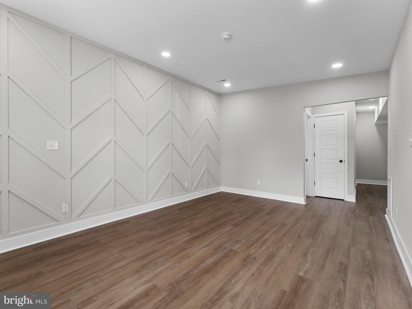 9314 Trout Road photo 6